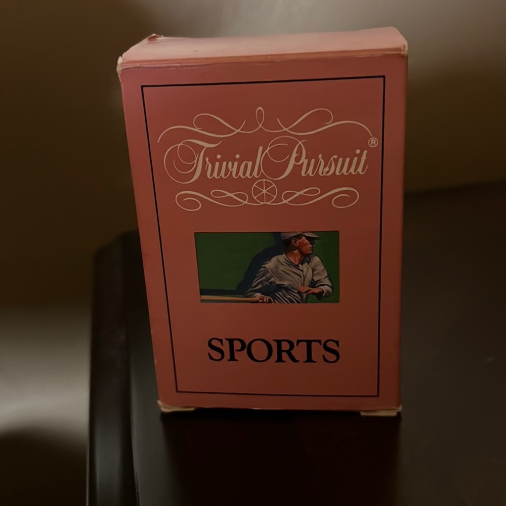 Trivial Pursuit sports card deck. Excellent condition. 1989 special pack.